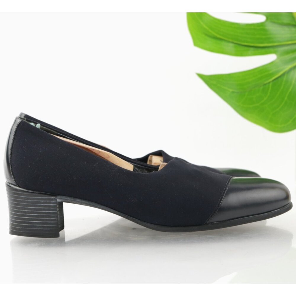 Munro Womens Julie Pump Size 11 NARROW Navy Satin Cap Toe Block Heel Slip On